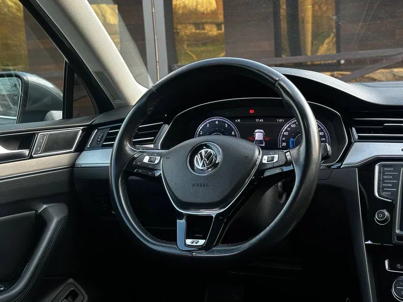 Volkswagen Passat 2016 - 10