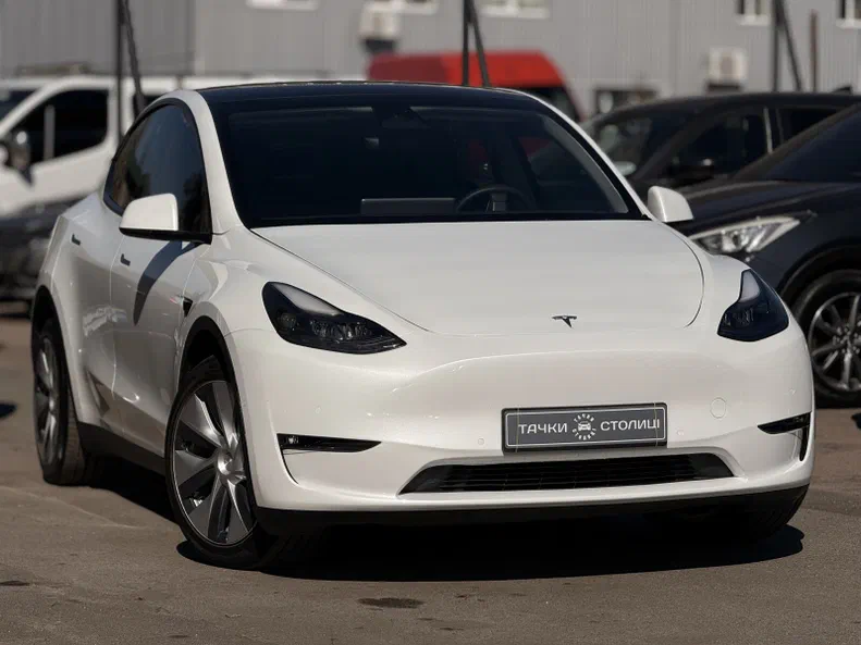Tesla Model Y 2022 - 3