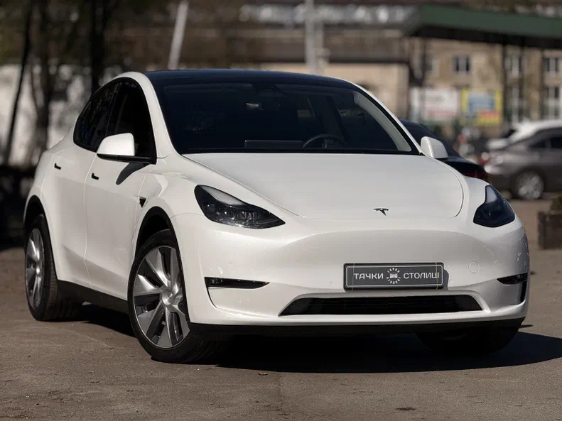 Tesla Model Y 2022 - 2