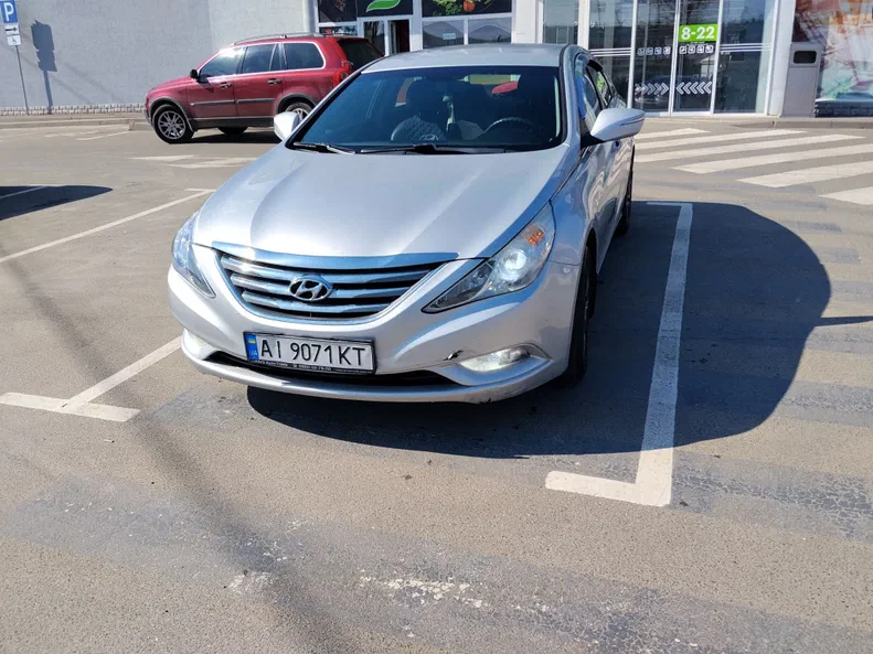 Hyundai Sonata 2011 - 0