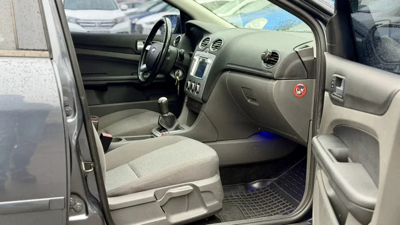 Ford Focus 2007 - 10