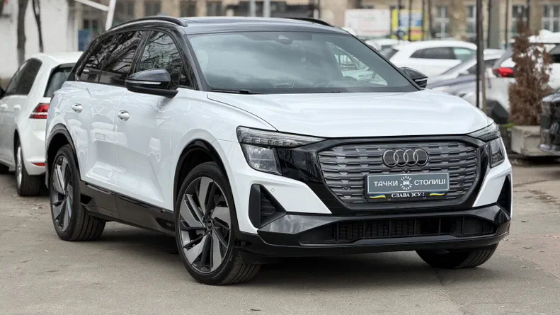 Audi Q5 e-tron 2025