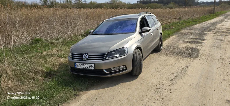 Volkswagen Passat 2012 - 10