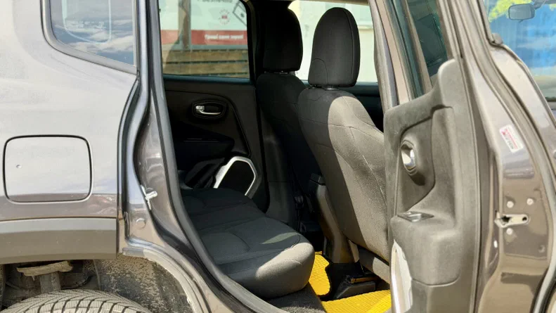 Jeep Renegade 2018 - 16
