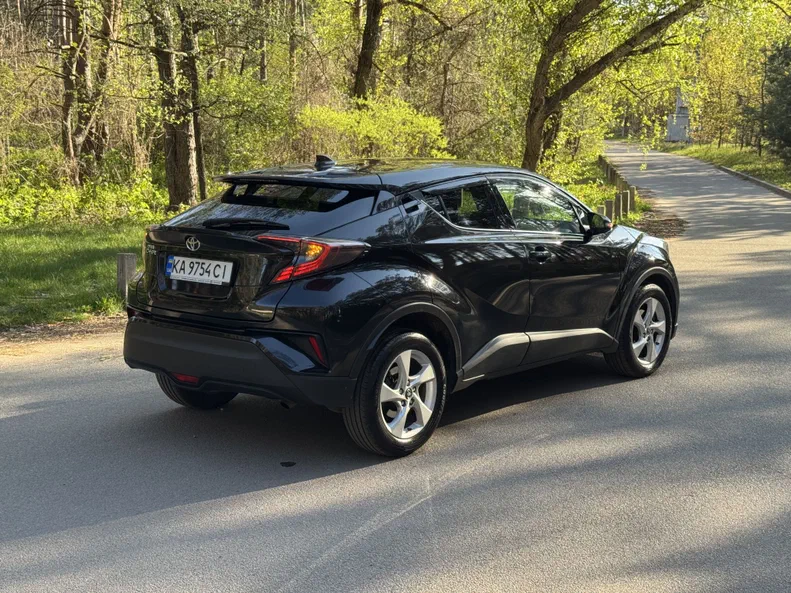 Toyota C-HR 2017 - 13