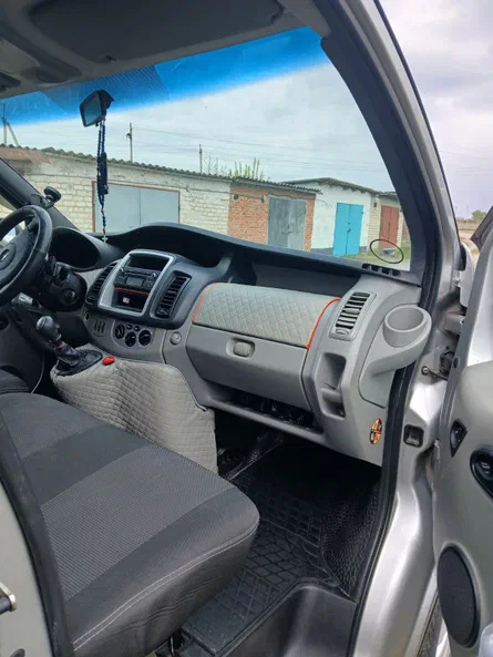 Opel Vivaro 2013 - 5