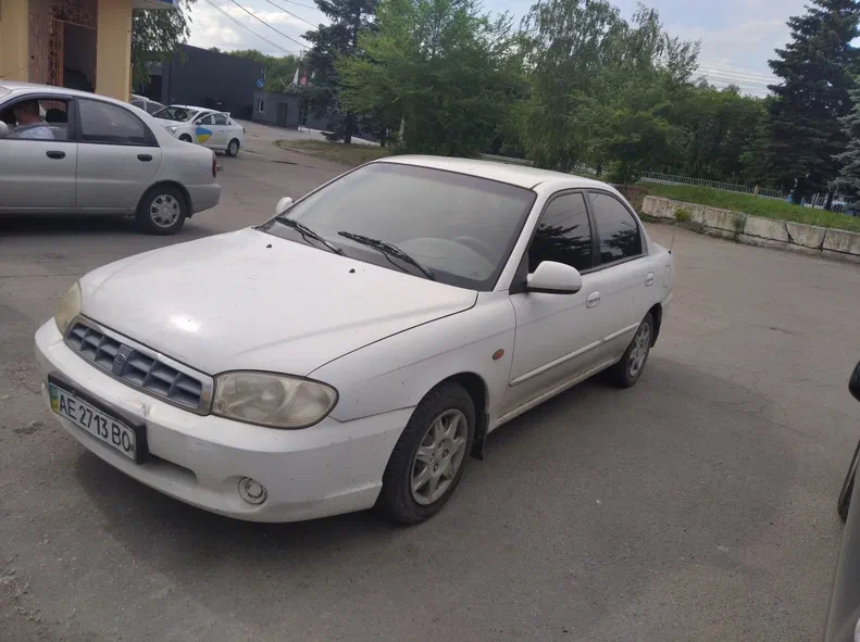Kia Spectra 2003 - 1