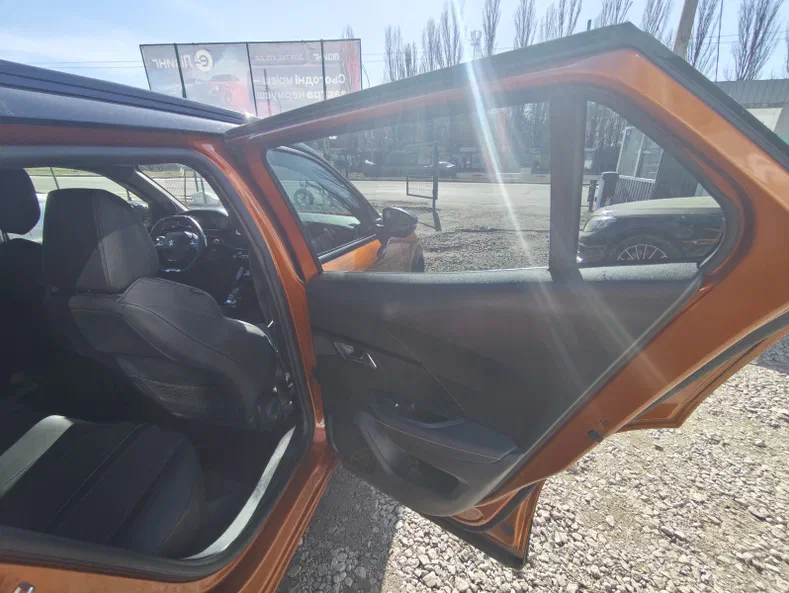 Peugeot 2008 2020 - 27