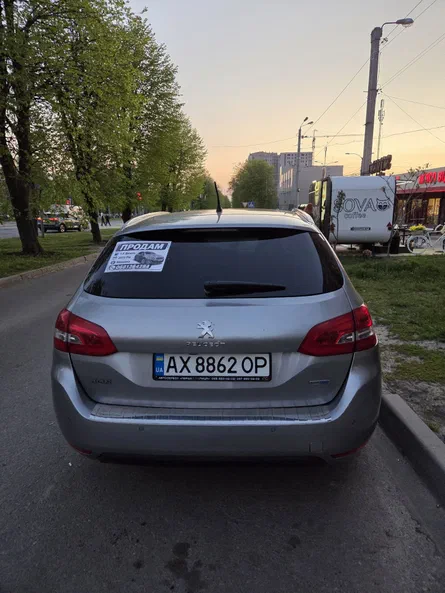 Peugeot 308 2015