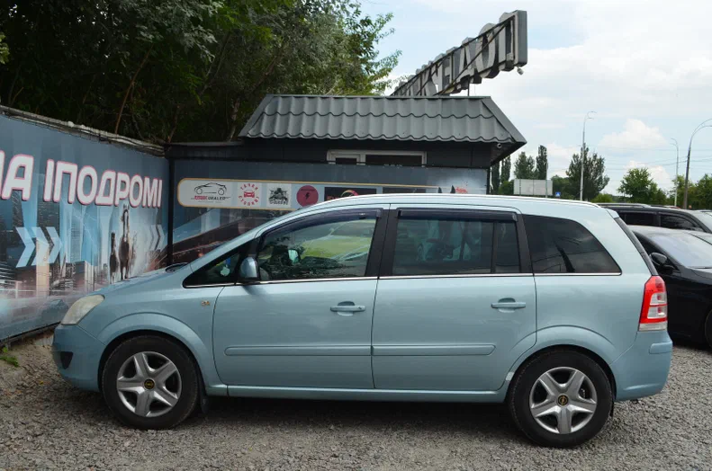 Opel Zafira 2010