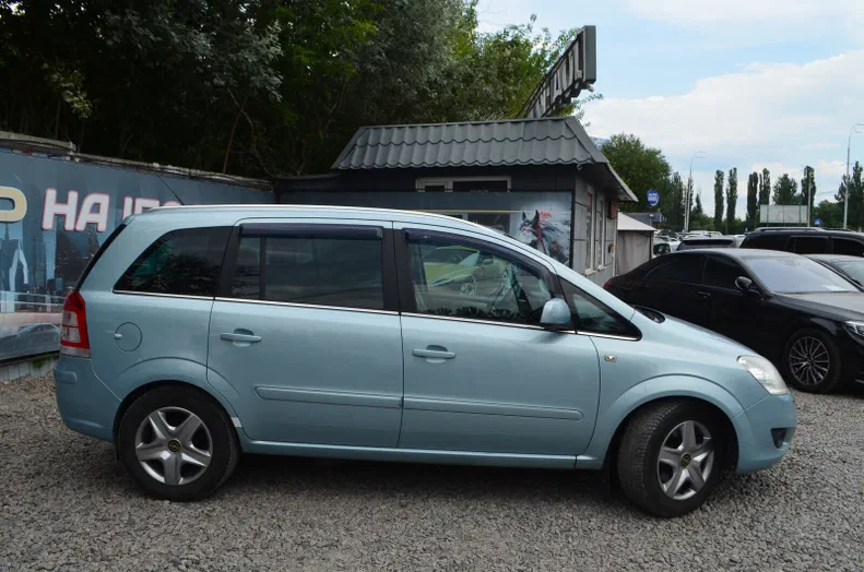 Opel Zafira 2010
