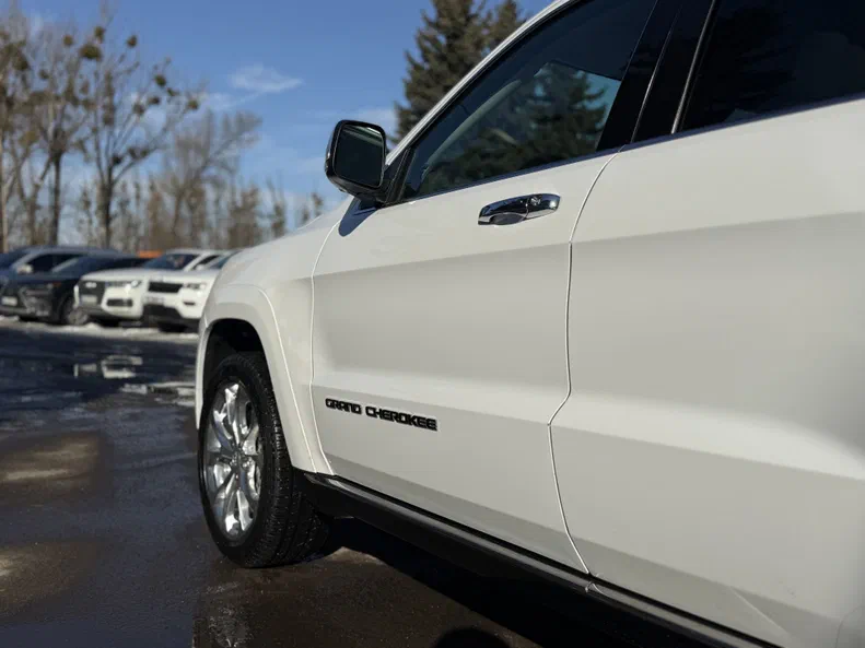 Jeep Grand Cherokee 2020 - 3