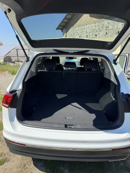 Volkswagen Tiguan 2020 - 11