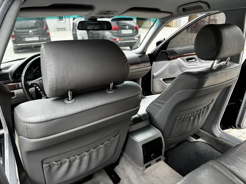 BMW 7 серія 2001 - 3