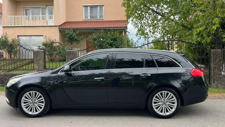 Opel Insignia 2012 - 6