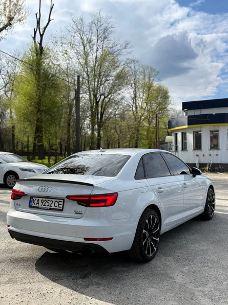 Audi A4 2016