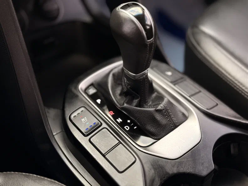 Hyundai Santa Fe 2013 - 16