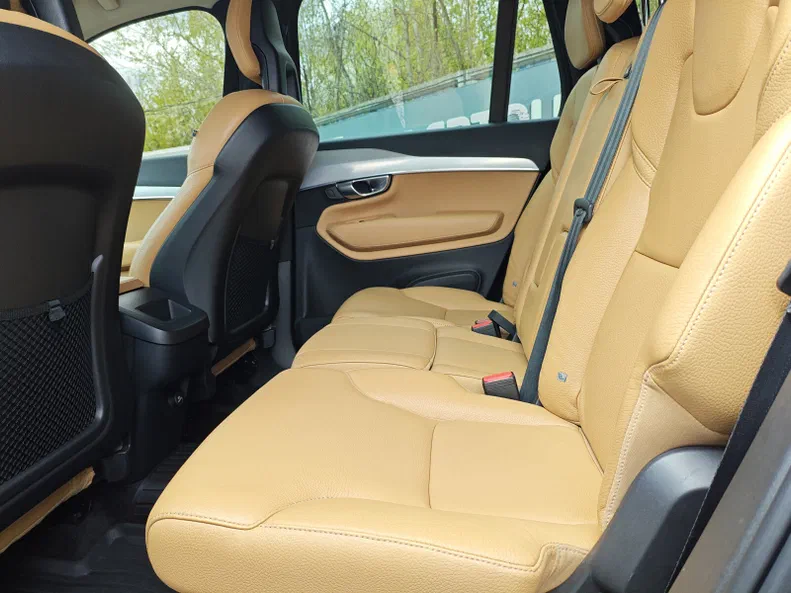 Volvo XC90 2015 - 19