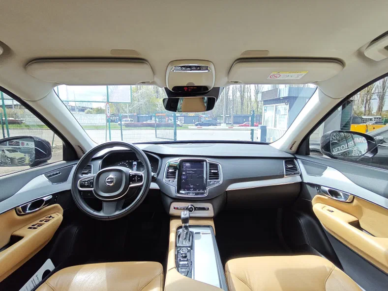 Volvo XC90 2015 - 9
