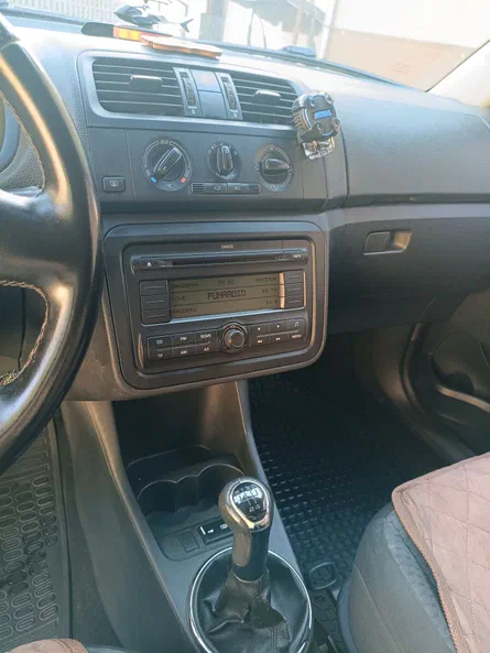 Skoda Fabia 2010 - 7