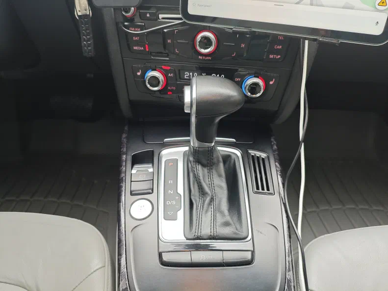 Audi A4 2015 - 24