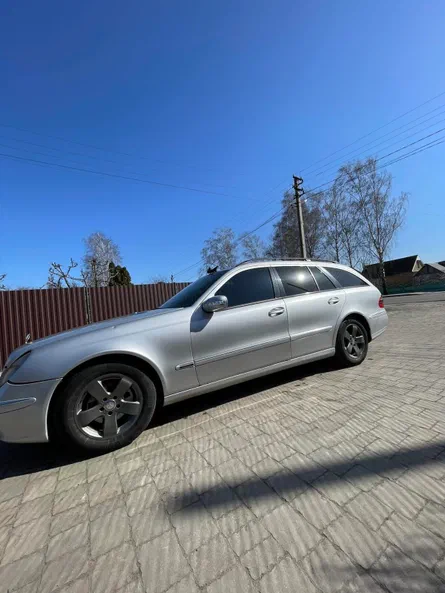 Mercedes-Benz E-Класс 2005
