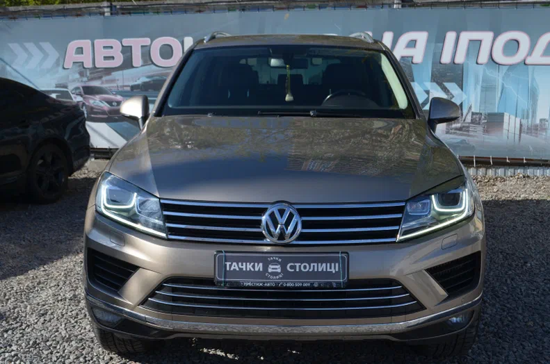 Volkswagen Touareg 2015 - 1