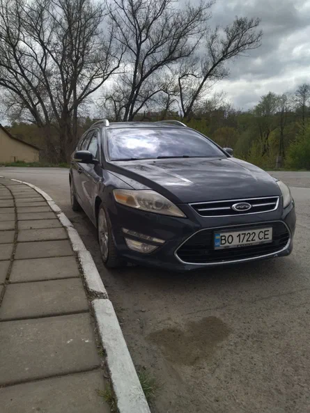 Ford Mondeo 2011 - 1