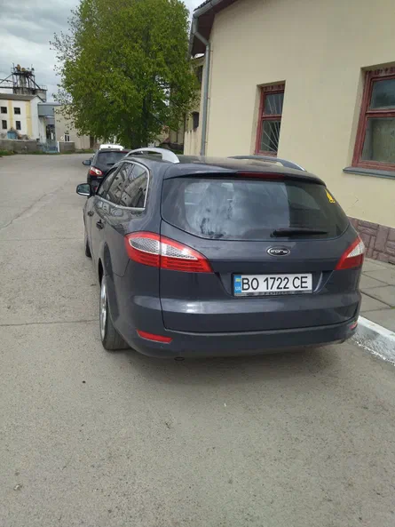 Ford Mondeo 2011 - 3
