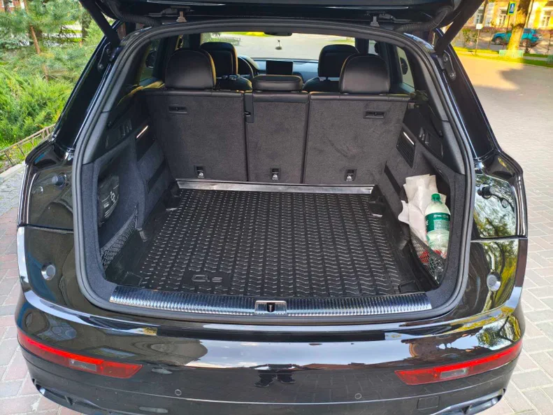 Audi SQ5 2018 - 12