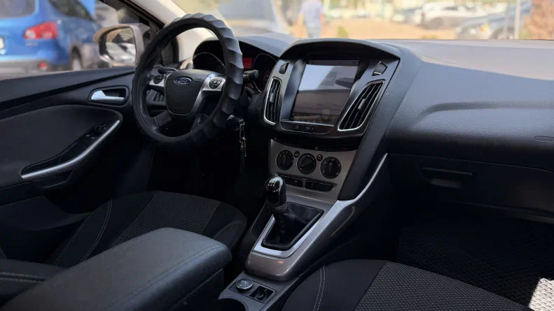 Ford Focus 2013 - 10