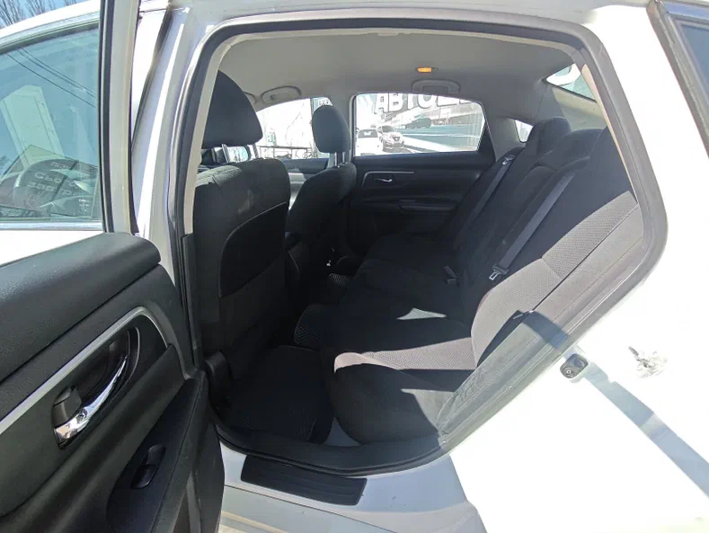 Nissan Altima 2015 - 19