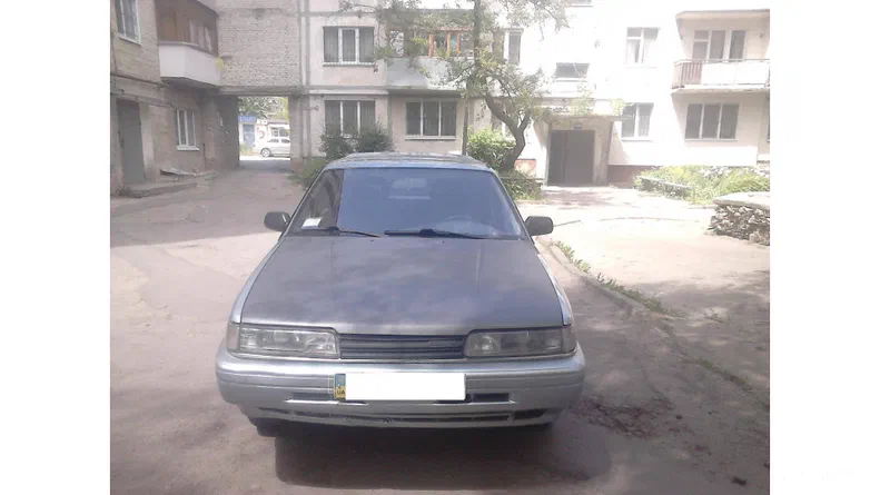 Mazda 626 1989