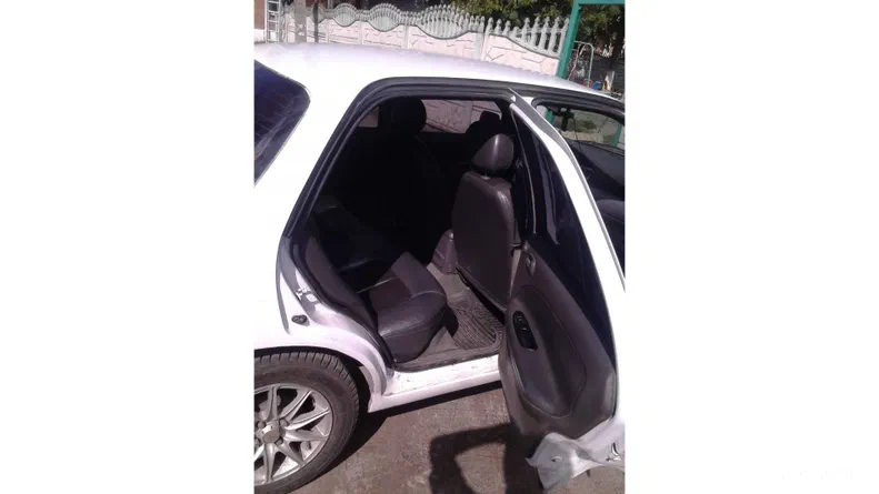 Kia Sephia 1996 - 19