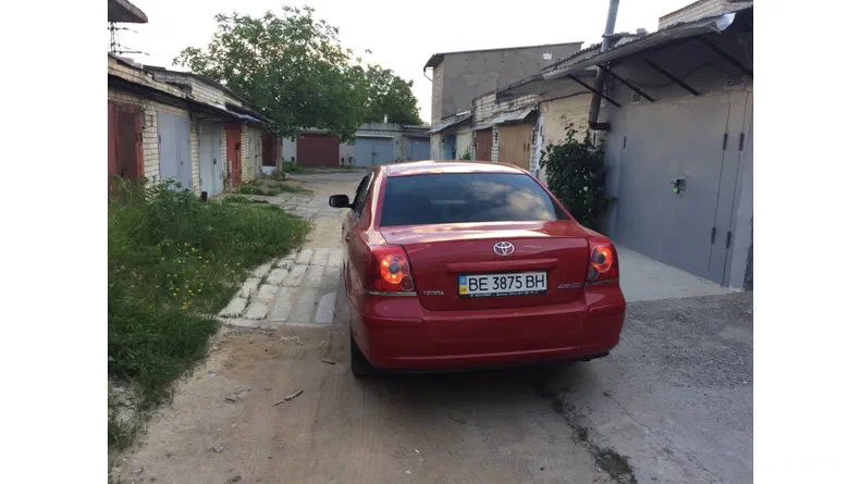 Toyota Avensis 2006 - 8