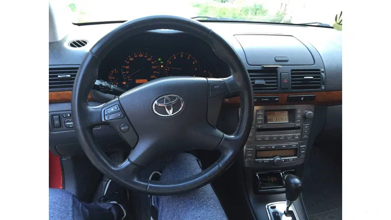 Toyota Avensis 2006