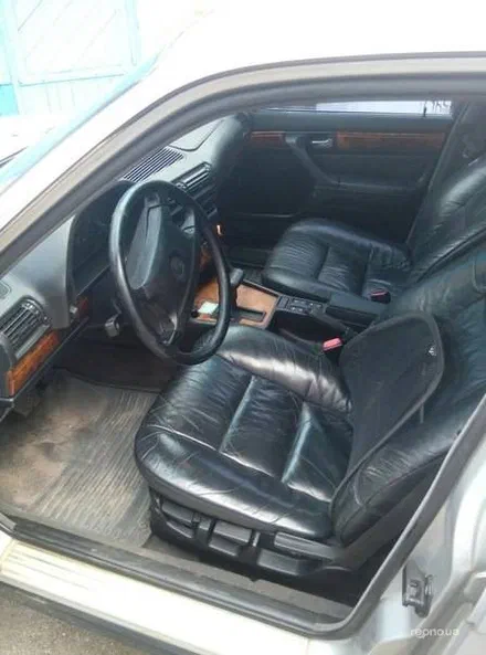 BMW 7 серии 1992