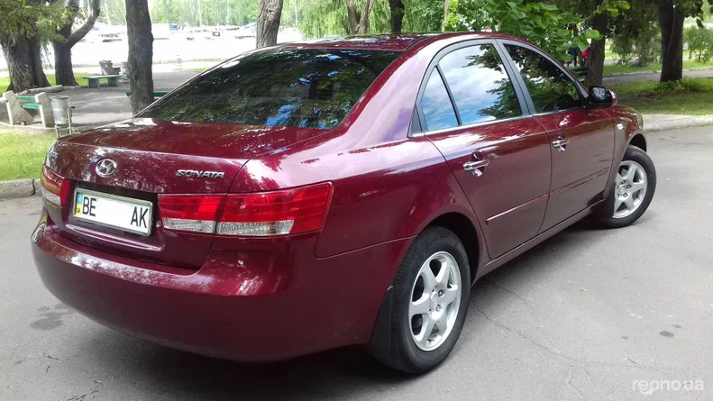 Hyundai Sonata 2008 - 9