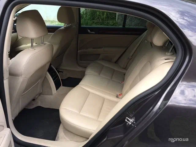 Skoda Superb 2011 - 5