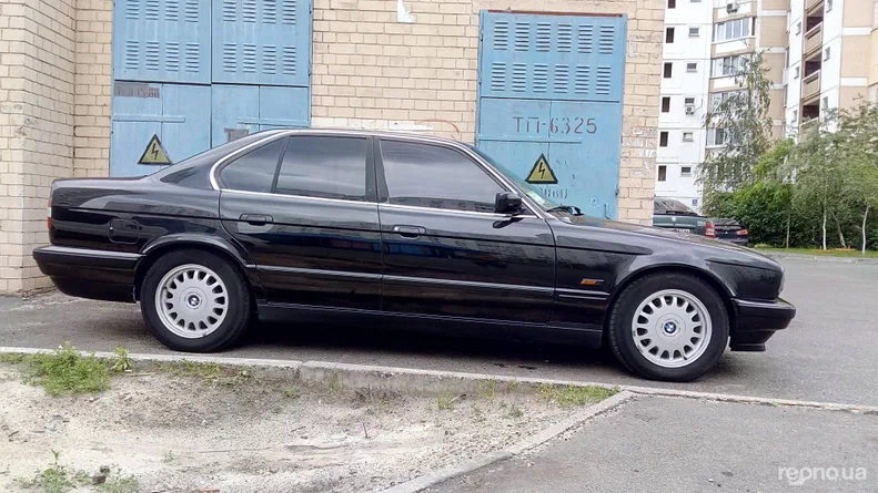 BMW 5 серія 1993 - 9