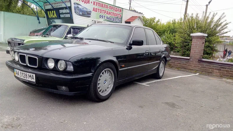 BMW 5 серии 1993