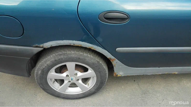 Renault Laguna 1995 - 9