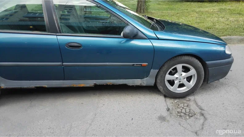 Renault Laguna 1995 - 8