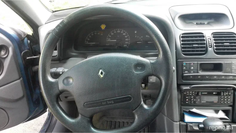 Renault Laguna 1995 - 19