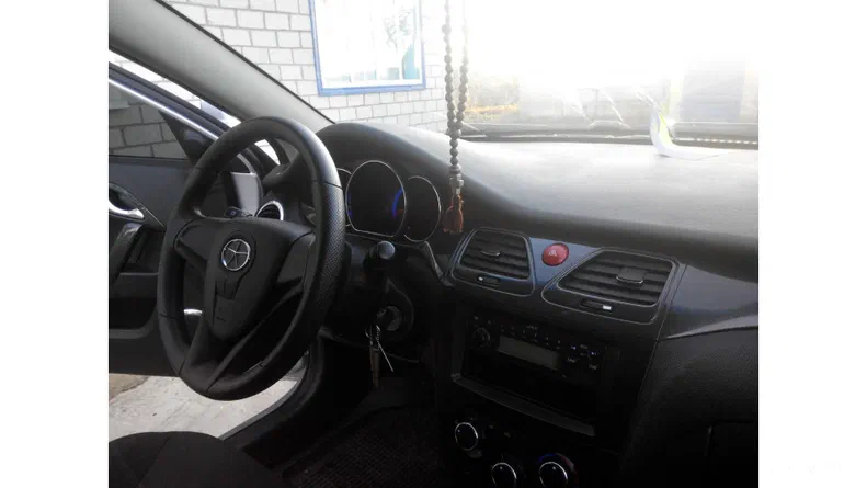 JAC J5 (Heyue) 2013 - 6