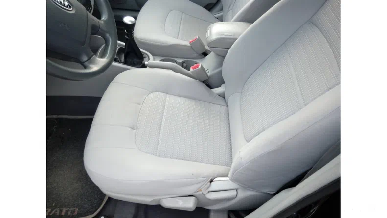 Kia Cerato 2007 - 14