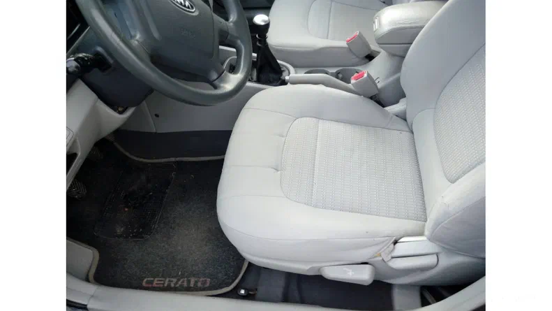 Kia Cerato 2007 - 21