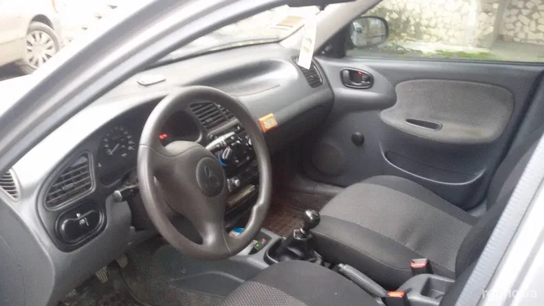 Daewoo Lanos 2008 - 9