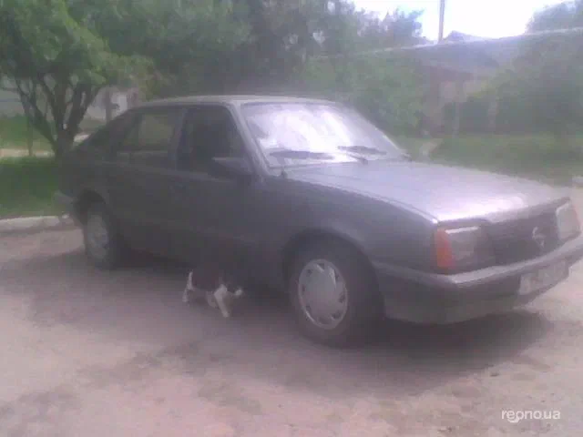 Opel Ascona 1985