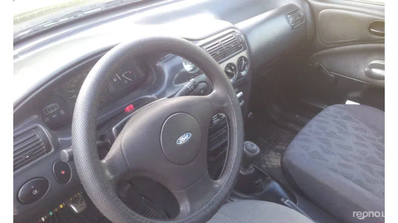 Ford Escort 1997 - 7